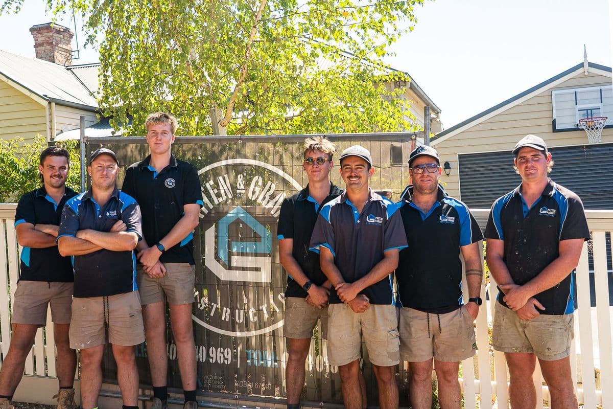 The Patten & Grant Constructions crew